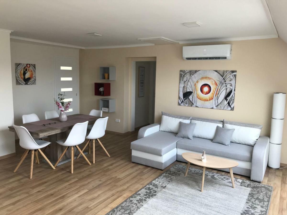 Villa Relax Komfortlak Gárdony Екстериор снимка